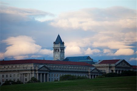 National Museum of American History and Old Post Office Clock Tower, Washington, D.C., USA Foto de stock - Con derechos protegidos, Código: 700-03698267