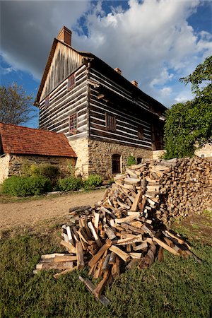 stacked firewood - Barn next to Single Brothers' House, Old Salem, North Carolina, USA Stock Photo - Rights-Managed, Code: 700-03698302