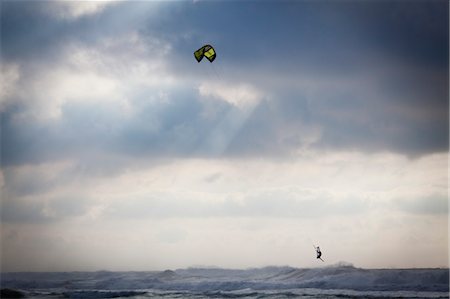 Kitesurfer, Beach in Soorts-Hossegor, Landes, Aquitaine, France Foto de stock - Con derechos protegidos, Código: 700-03692007