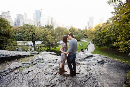 Couple dans la ville de New York, New York, USA Photographie de stock - Rights-Managed, Code: 700-03692024