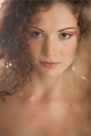 eye shadow - Portrait of Woman Fotografie stock - Rights-Managed, Codice: 700-03719993