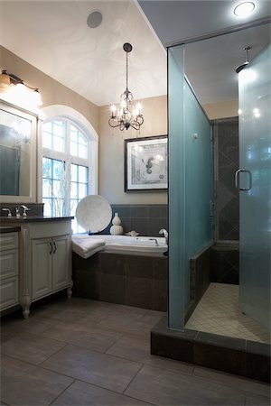 elegant frame - Bathroom Stock Photo - Rights-Managed, Code: 700-03720030