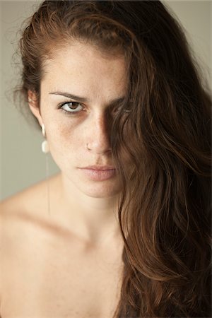 piercing - Portrait de femme Photographie de stock - Rights-Managed, Code: 700-03720164