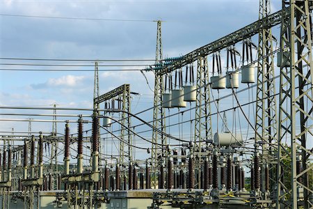 power plant - Fence, Electrical Substation, Franconia, Bavaria, Germany Foto de stock - Con derechos protegidos, Código: 700-03720181