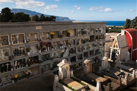 Cimetière de la Province de Trapani, Sicile, Italie Photographie de stock - Rights-Managed, Code: 700-03737431