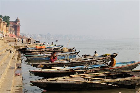 Ghats, River Ganges, Varanasi, Varanasi District, Uttar Pradesh, India Foto de stock - Con derechos protegidos, Código: 700-03737858