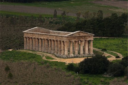 stone column - Doric Temple, Segesta, Sicily, Italy Stock Photo - Rights-Managed, Code: 700-03738081