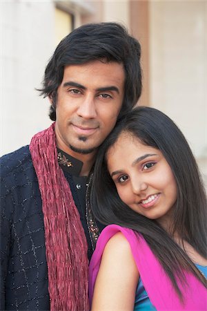 pakistaní - Portrait of Couple Foto de stock - Con derechos protegidos, Código: 700-03762387