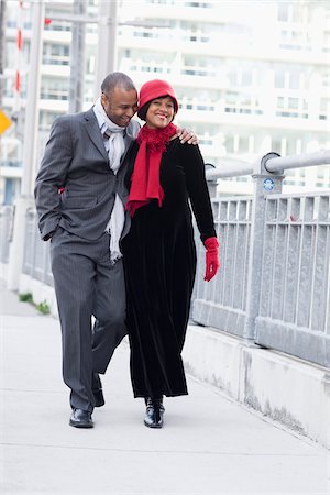 simsearch:700-03762770,k - Couple Walking in Urban Setting Stock Photo - Rights-Managed, Code: 700-03762766