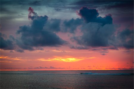 dramatic clouds water - Sunset over Ocean, Liku'alofa, Tongatapu, Kingdom of Tonga Stock Photo - Rights-Managed, Code: 700-03814154