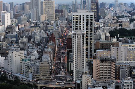 simsearch:700-00527973,k - Vue sur la ville depuis la tour de Tokyo, Tokyo, Kanto, Honshu, Japon Photographie de stock - Rights-Managed, Code: 700-03814266