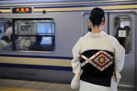 rail station - Woman in Subway Station Wearing Kimono, Tokyo, Kanto, Honshu Island, Japan Stock Photo - Rights-Managed, Code: 700-03814268