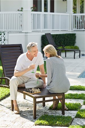 simsearch:700-06752635,k - Couple Playing Chess Stock Photo - Rights-Managed, Code: 700-03814474