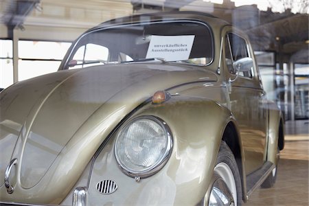 retro car windshield - Vintage Volkswagen Beetle in Showroom Stock Photo - Rights-Managed, Code: 700-03836357