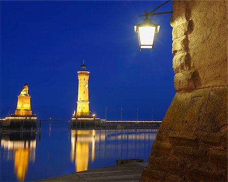 swabia - Harbor Entrance at Dusk, Lindau, Bavaria, Germany Foto de stock - Direito Controlado, Número: 700-03891090