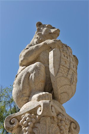 emblem - Tragen Sie Statue mit Wappen, Meersburg, Baden-Württemberg, Deutschland Stockbilder - Lizenzpflichtiges, Bildnummer: 700-03891118