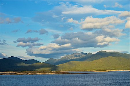 Lake Burbury, Tasmania, Australia Foto de stock - Con derechos protegidos, Código: 700-03907611