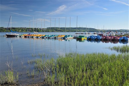 pedal boat - Sailboats and Pedal Boats, Sudufer, Mohnetalsperre, Mohnesee, North Rhine-Westphalia, Germany Stock Photo - Rights-Managed, Code: 700-03958096