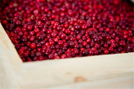 stacked wood - Cranberries at Market, Munich, Germany Stock Photo - Rights-Managed, Code: 700-03958131