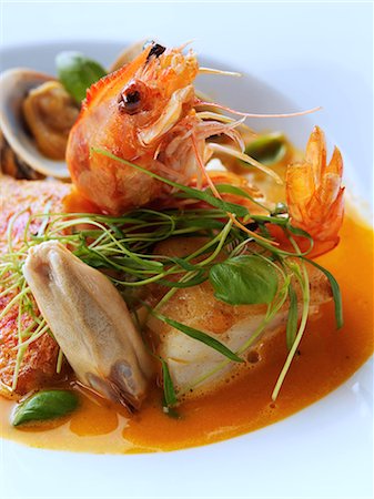 serving food at restaurant - A bowl of bouillabaisse Stock Photo - Rights-Managed, Code: 824-07585865