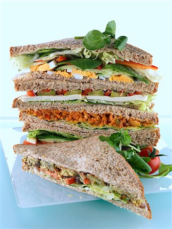 simsearch:824-07586195,k - A pile of vegetarian sandwiches Stockbilder - Lizenzpflichtiges, Bildnummer: 824-07585904