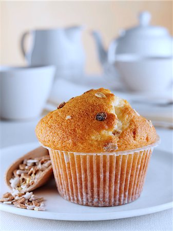 Breakfast multi grain muffin with seeds and tea set Stock Photo - Rights-Managed, Code: 824-07585990