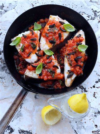 fish meals - Halibut frying in a pan Stock Photo - Rights-Managed, Code: 824-07586024