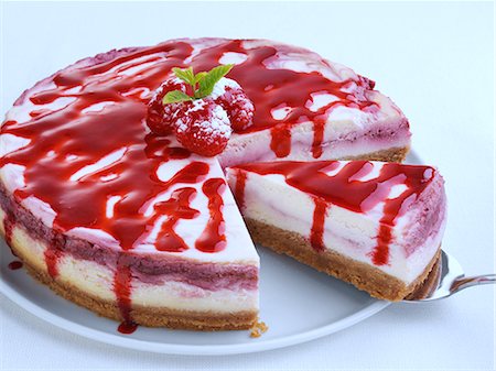 pudding cake - Raspberry cheesecake Stock Photo - Rights-Managed, Code: 824-07586040