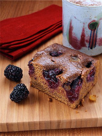 simsearch:824-07586289,k - Blackberry gingerbread Stock Photo - Rights-Managed, Code: 824-07586261