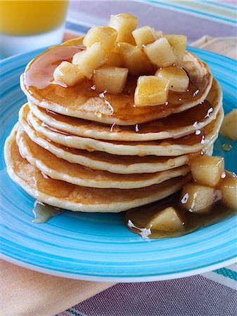 pancake - Stack of pancakes with honey Foto de stock - Con derechos protegidos, Código: 824-07586322