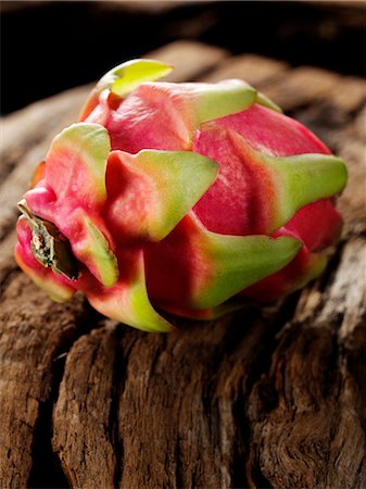 dragon fruit - Dragon Fruit Stock Photo - Rights-Managed, Code: 824-02888141