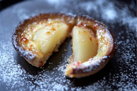 pear torte - Pear and Quince Tart Stock Photo - Rights-Managed, Code: 824-02888184