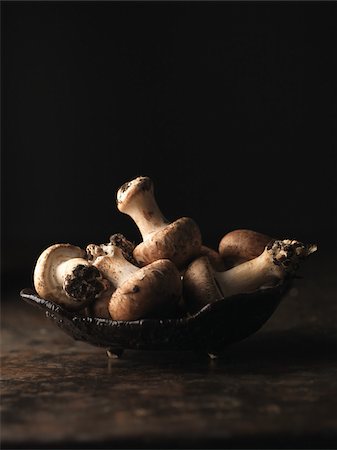 simsearch:825-06816154,k - Mushrooms Fotografie stock - Rights-Managed, Codice: 825-05814353