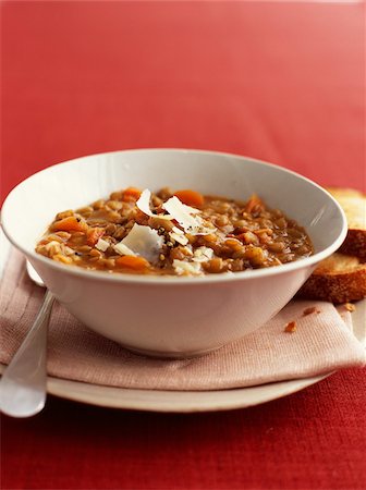 parmigiano-reggiano - Lentil and carrot soup Foto de stock - Con derechos protegidos, Código: 825-05814524