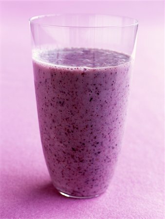 simsearch:825-06047404,k - Bilberry milk shake Stock Photo - Rights-Managed, Code: 825-05814528