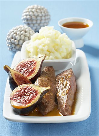 simsearch:825-02304591,k - Duck Aiguillettes with fresh figs Stock Photo - Rights-Managed, Code: 825-05814636