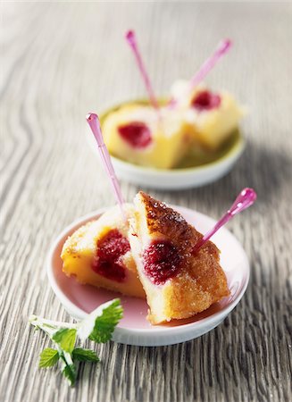 Small pieces of raspberry cake Stock Photo - Rights-Managed, Code: 825-05814780