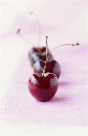 simsearch:825-05835910,k - Cherries Stock Photo - Rights-Managed, Code: 825-05815354