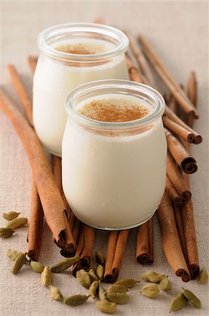 Cinnamon and cardamom yoghurt Stock Photo - Rights-Managed, Code: 825-05815419
