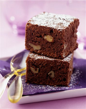Walnut brownies Stock Photo - Rights-Managed, Code: 825-05815493