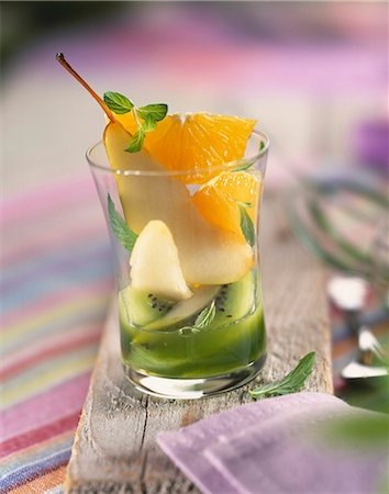 Fresh fruit salad Stock Photo - Rights-Managed, Code: 825-05815773