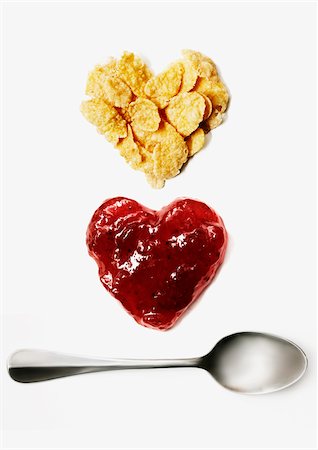 simsearch:825-06047622,k - Cornflake heart and strawberry jam heart Foto de stock - Con derechos protegidos, Código: 825-05815827