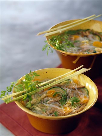 Chinesische Suppe mit Zitronella Stockbilder - Lizenzpflichtiges, Bildnummer: 825-05812343