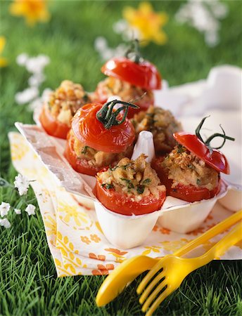 fish in box - Tomatoes stuffed with tuna Stock Photo - Rights-Managed, Code: 825-05812366