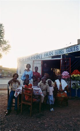 Restaurant à Bamako Photographie de stock - Rights-Managed, Code: 825-05812615