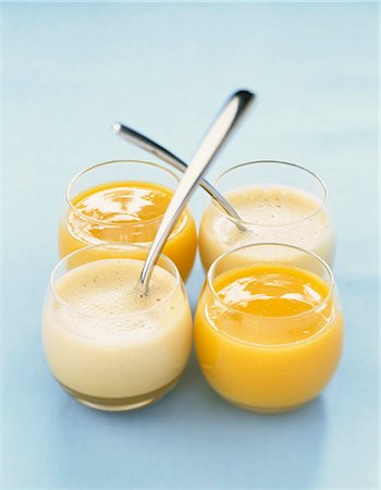 desserts with fruit sauces - Rum Sabayon and mango sauce Stock Photo - Rights-Managed, Code: 825-05812982