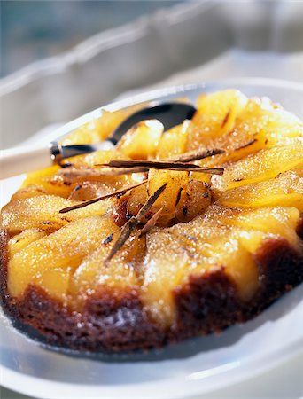 speculoos - Speculos biscuit Tatin tart Foto de stock - Con derechos protegidos, Código: 825-05813099