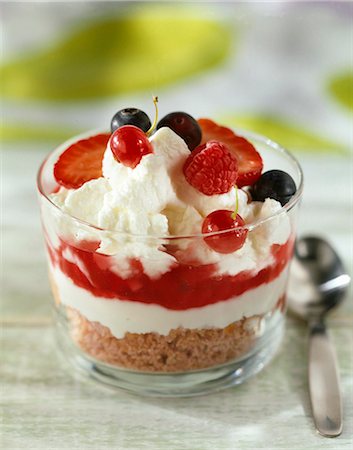 Summer fruit Tiramisu Stock Photo - Rights-Managed, Code: 825-05813538