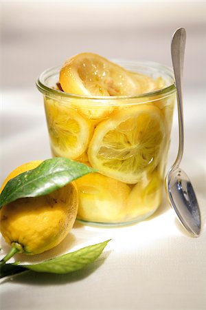 simsearch:825-05985378,k - Jar of confit lemons Stock Photo - Rights-Managed, Code: 825-05835980