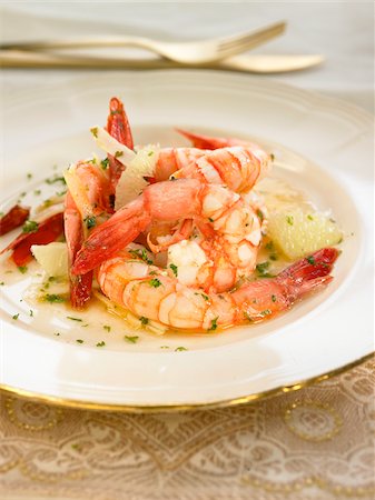 shrimp and grapefruit - Shrimps à l'ajillo Stock Photo - Rights-Managed, Code: 825-05836074